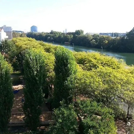 Chaleureux Belle Vue Proche De Paris شقة *
